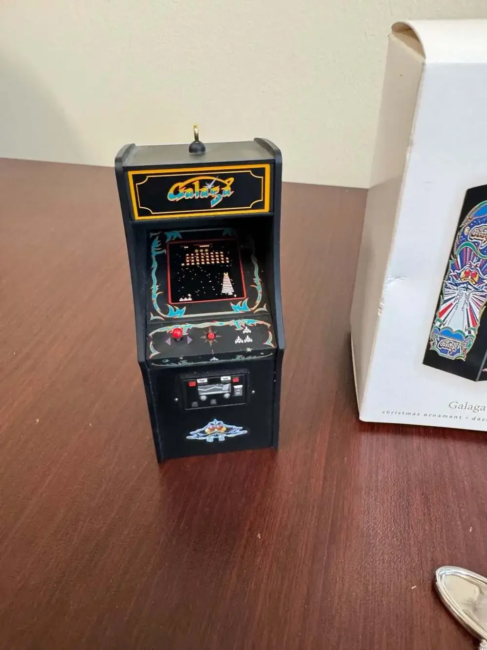 Working 2009 Hallmark Keepsake Galaga Magic Light and Sound Christmas Ornament